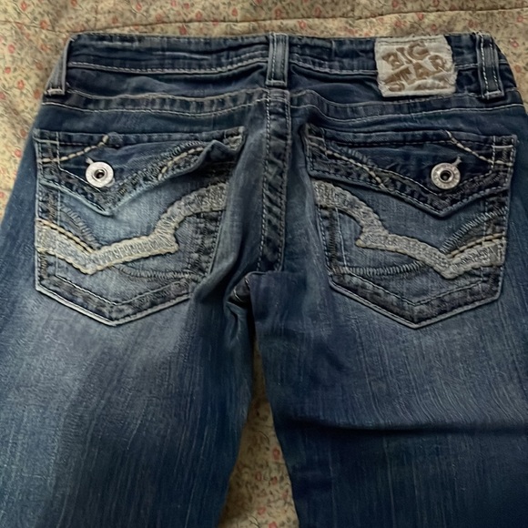 Jeans - Picture 7 of 8